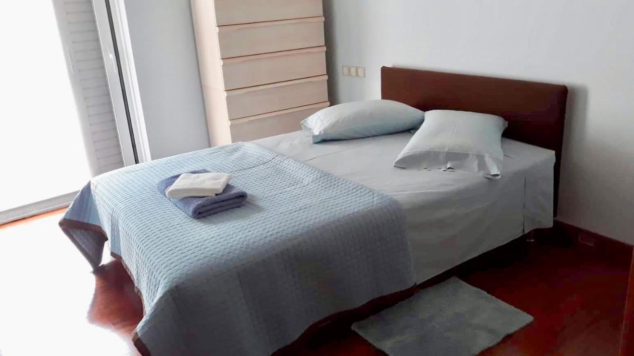 Appartement Azure Retreat à Loutráki Extérieur photo